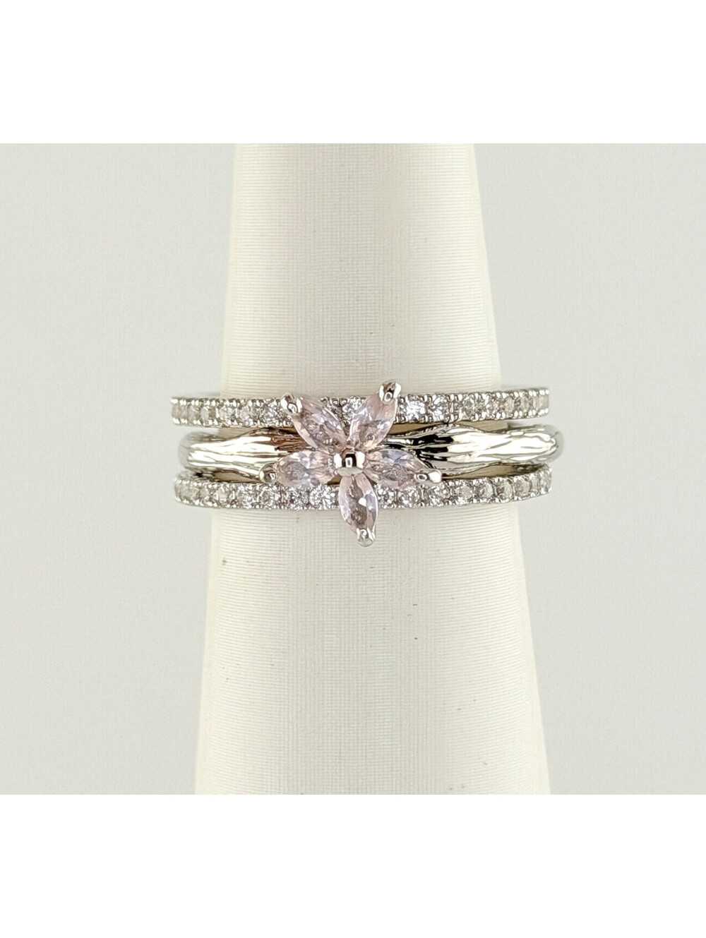 Bomb Party Farmhouse Unicorn Bringback Flower 3x Ring Sz 7 RG96819 on Rhodium